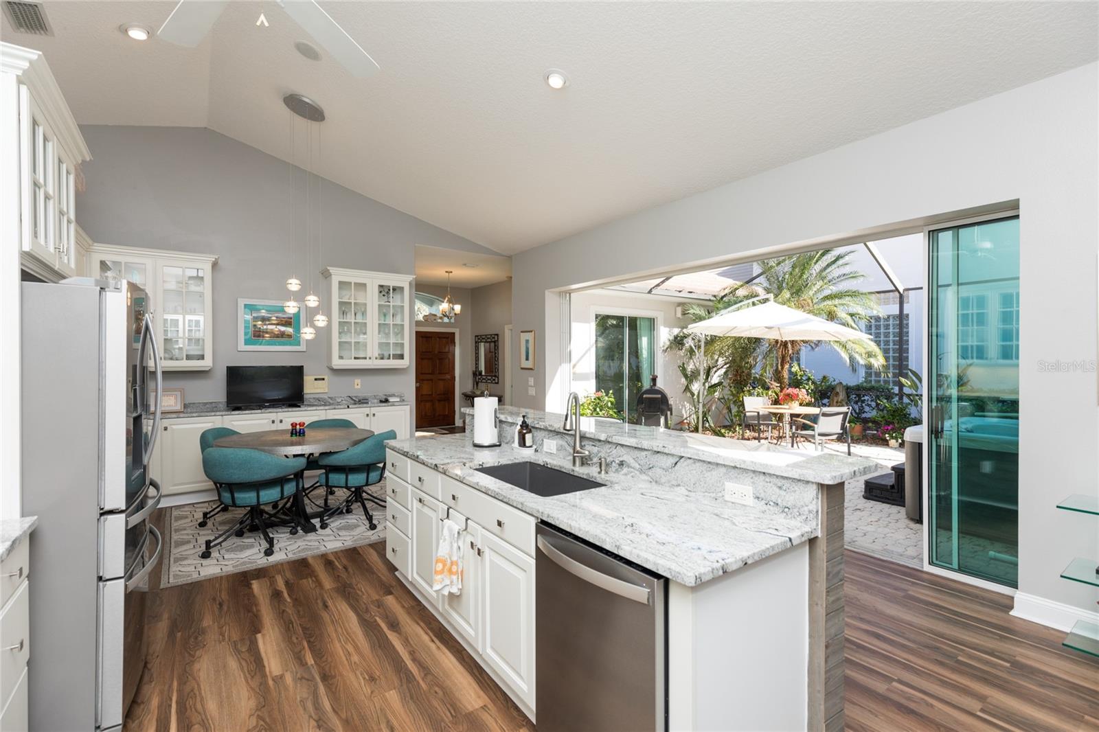 2 MALAGA CT
