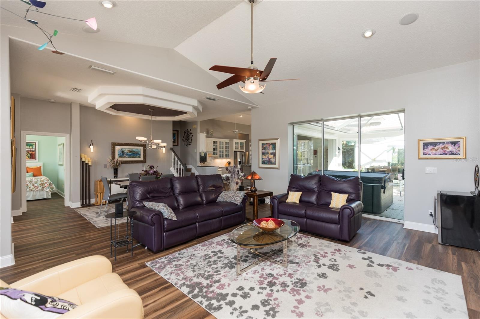 2 MALAGA CT