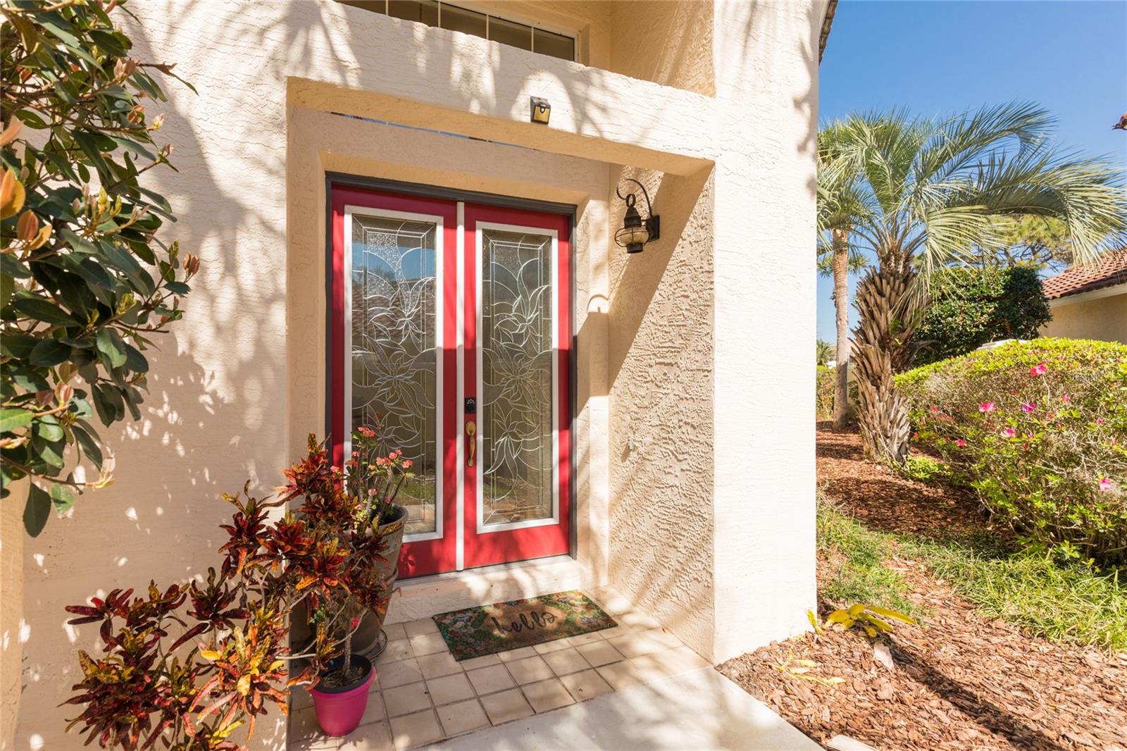 6 LAGUNA CT