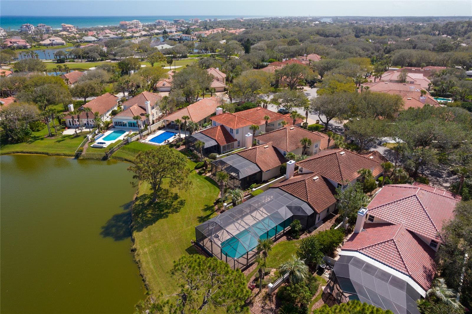 6 LAGUNA CT