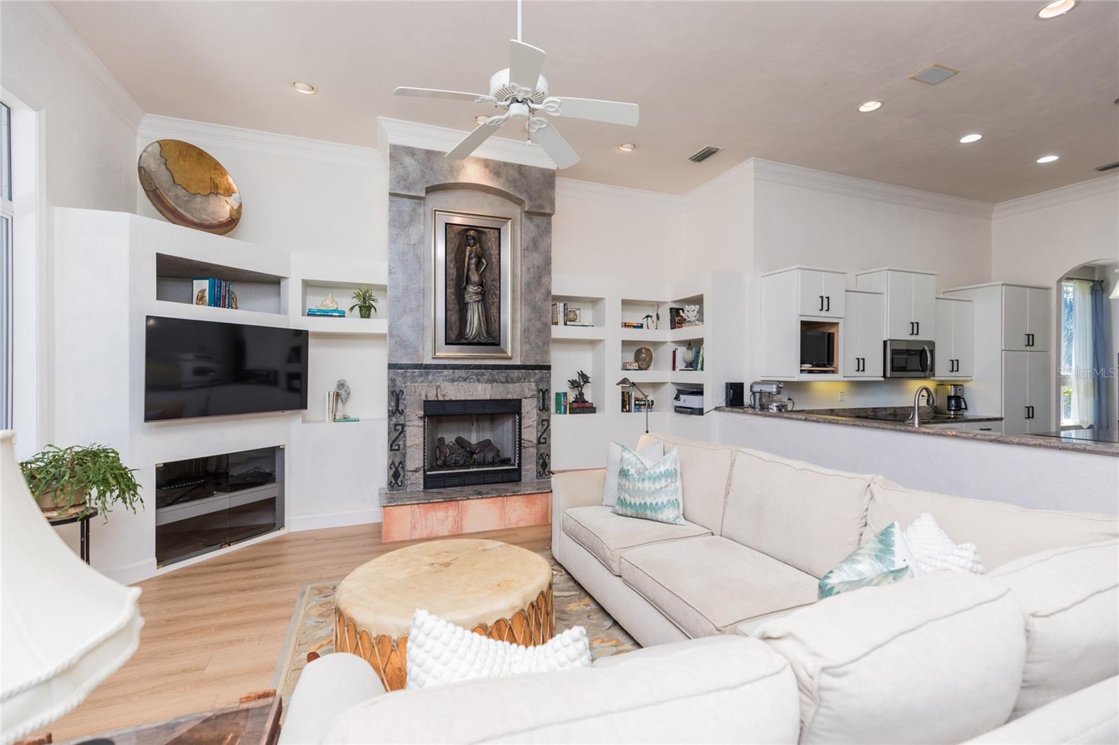 8 CORDOBA CT