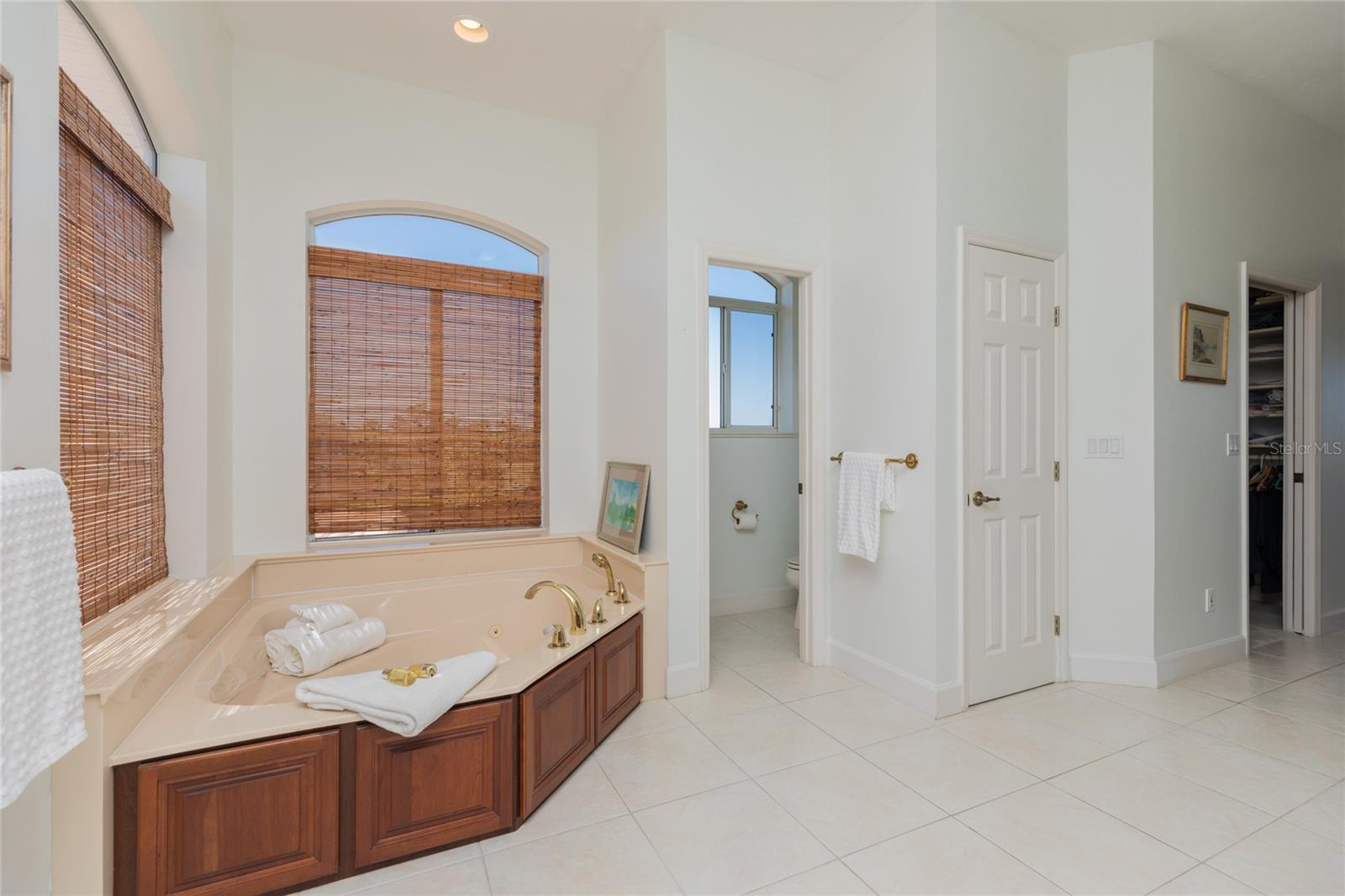 8 CORDOBA CT