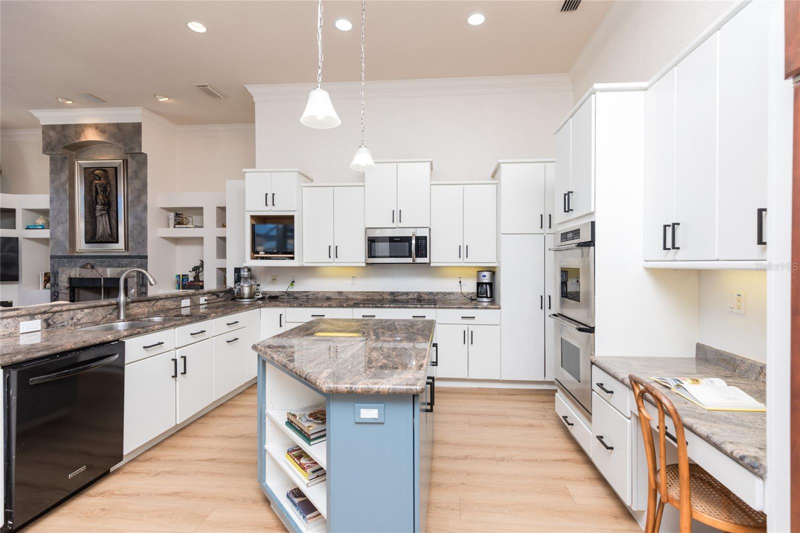 8 CORDOBA CT