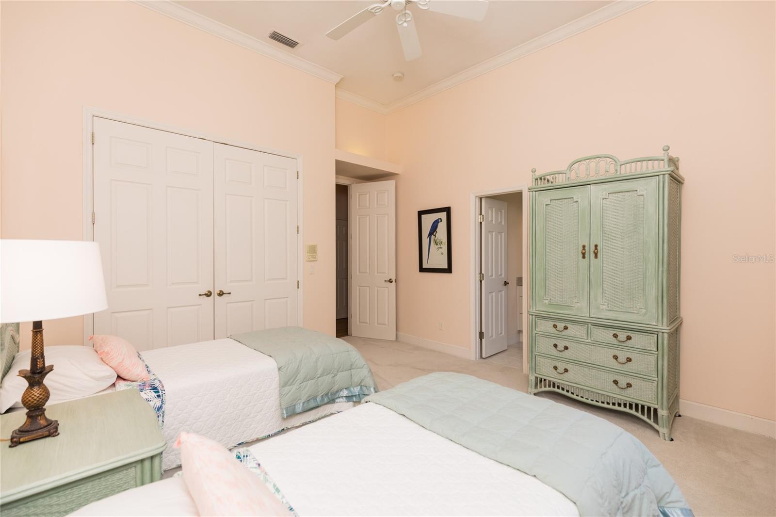 8 CORDOBA CT