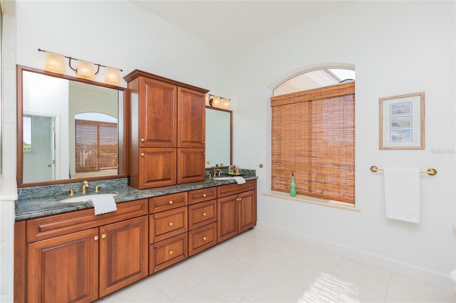 8 CORDOBA CT