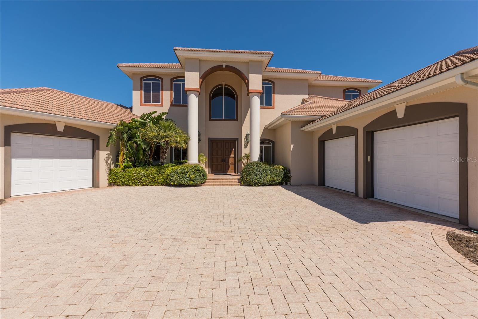 8 CORDOBA CT