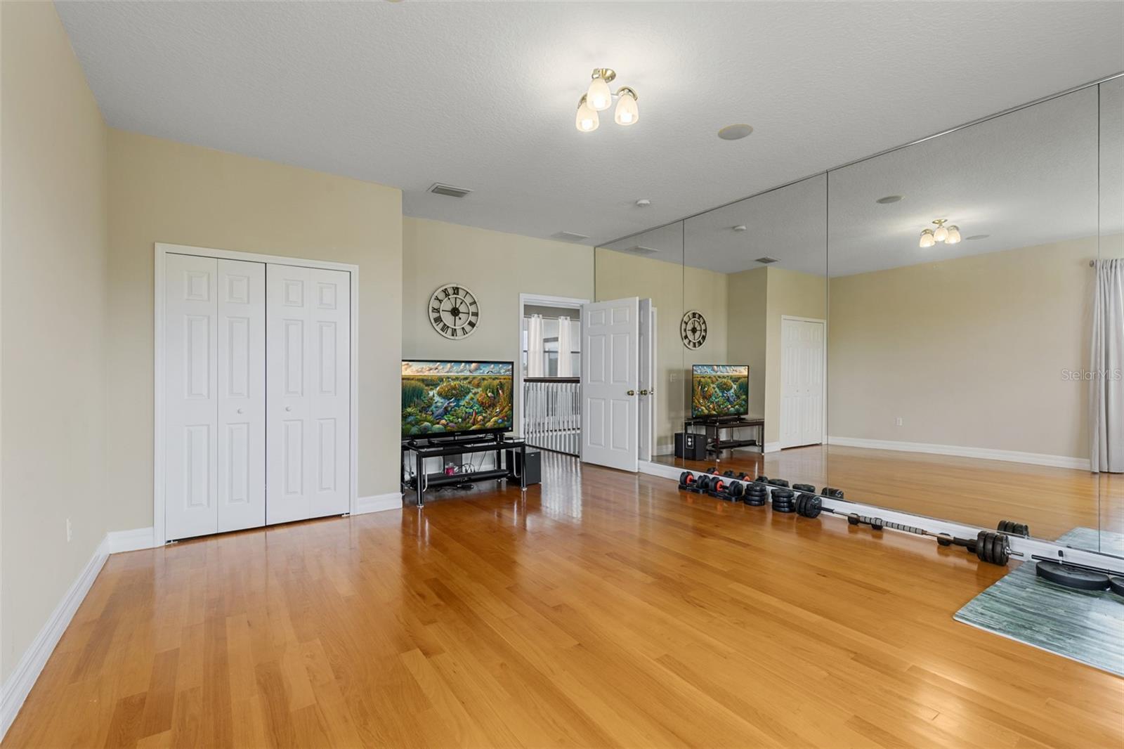 16 FLORENCE CT