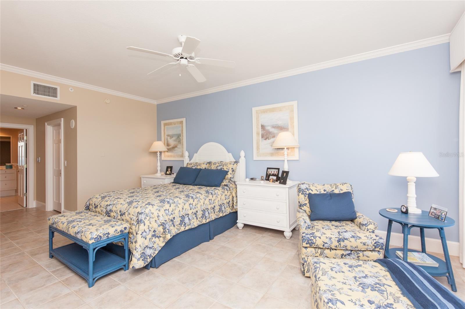 15 AVENUE DE LA MER #2406