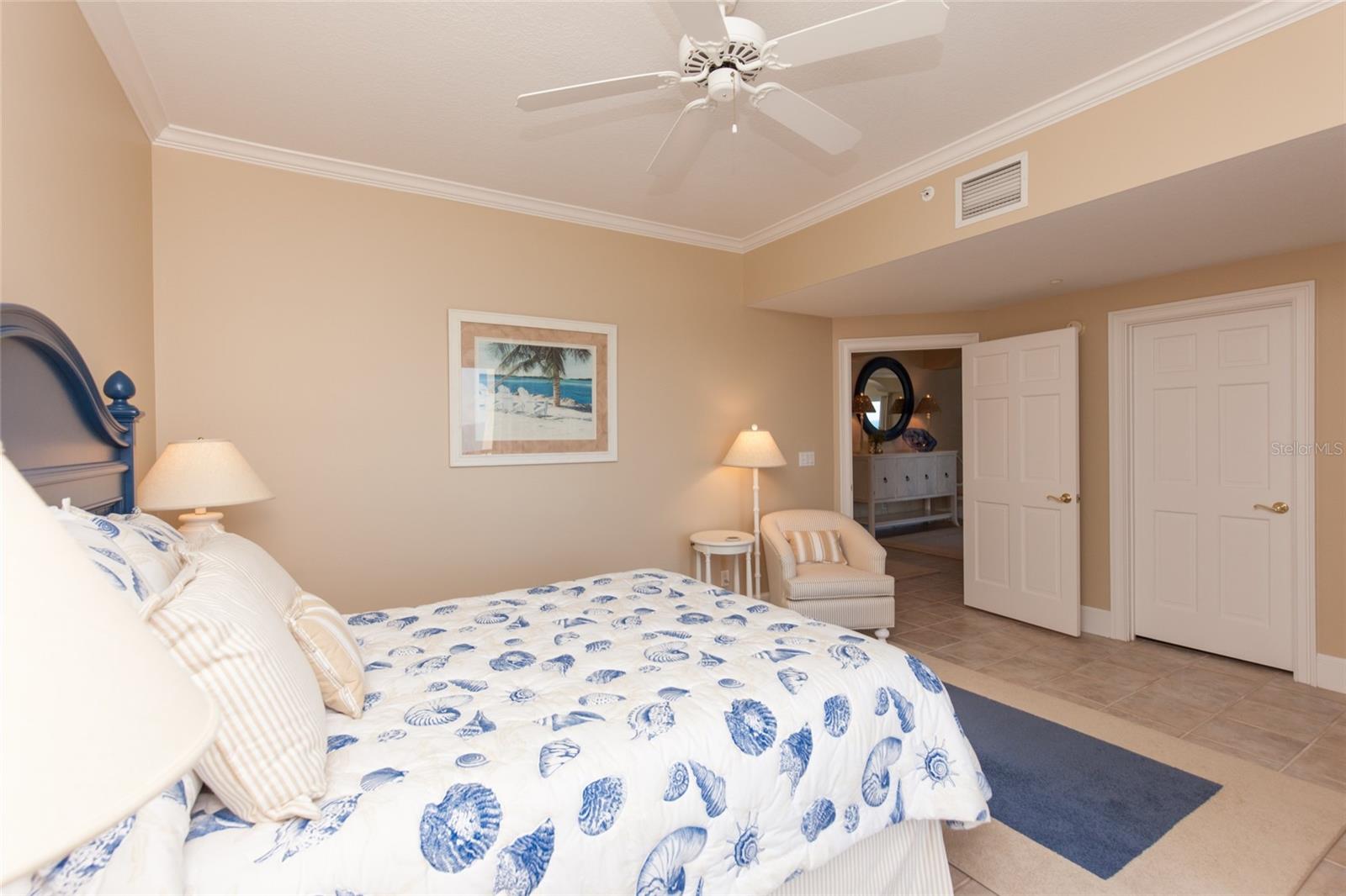 15 AVENUE DE LA MER #2406