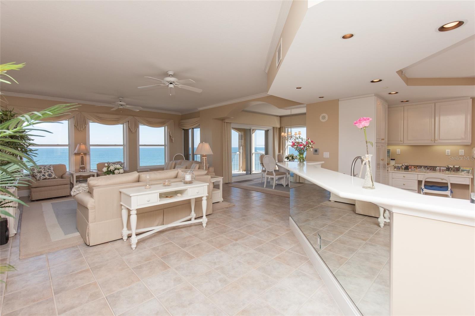 15 AVENUE DE LA MER #2406