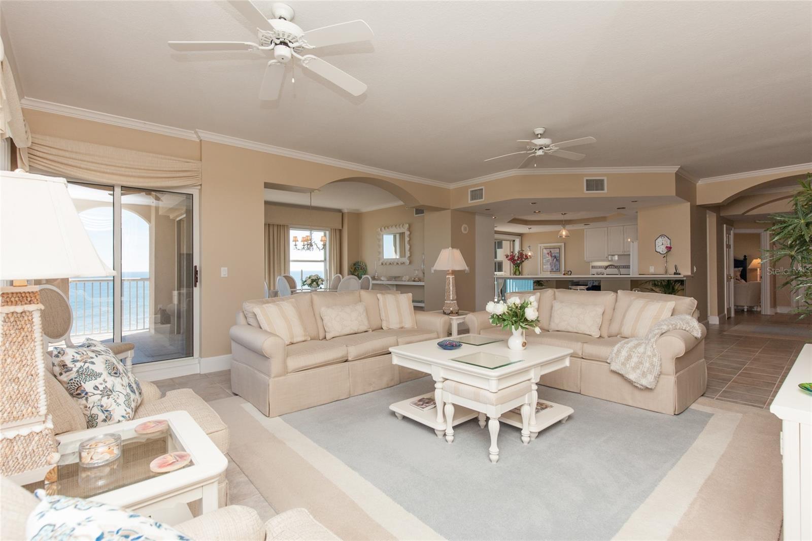 15 AVENUE DE LA MER #2406