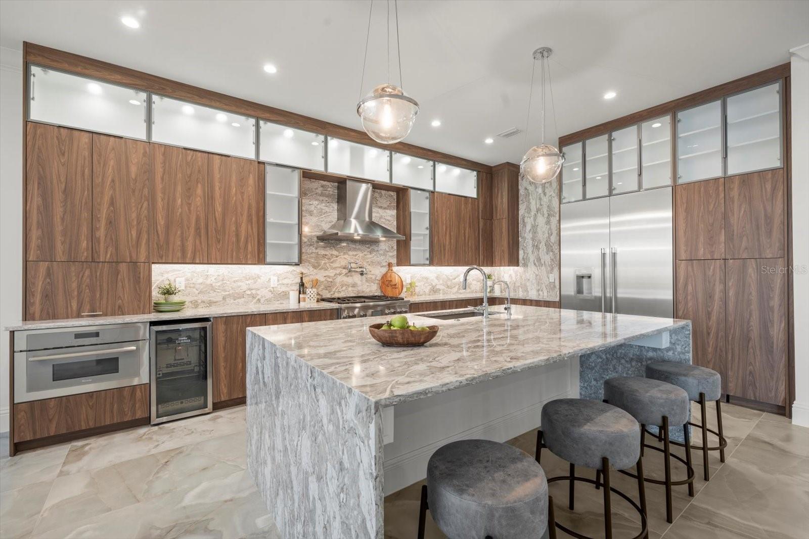 43 DEL PALMA DR