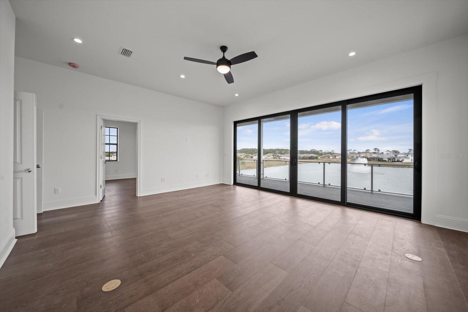 43 DEL PALMA DR