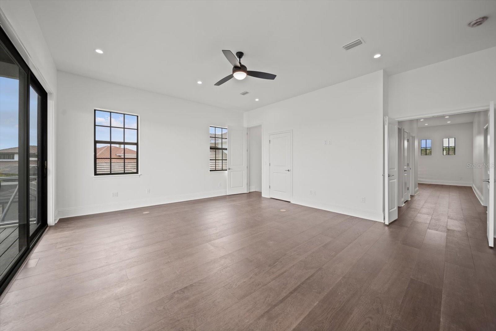 43 DEL PALMA DR