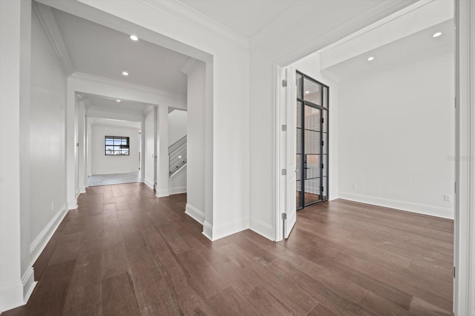 43 DEL PALMA DR