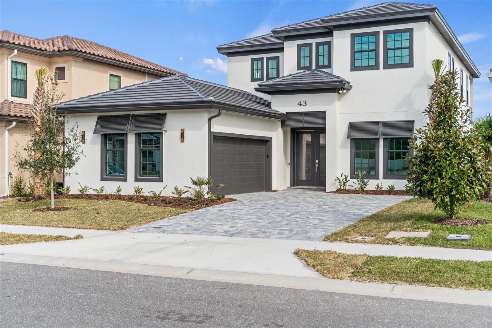 43 DEL PALMA DR