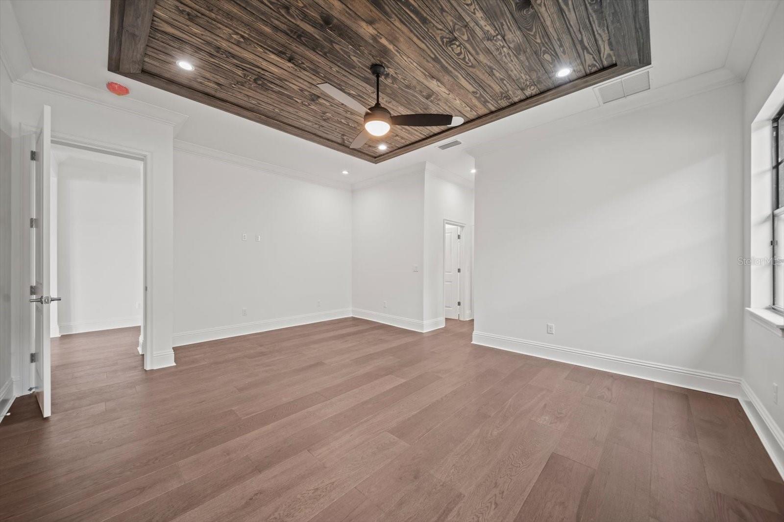 43 DEL PALMA DR