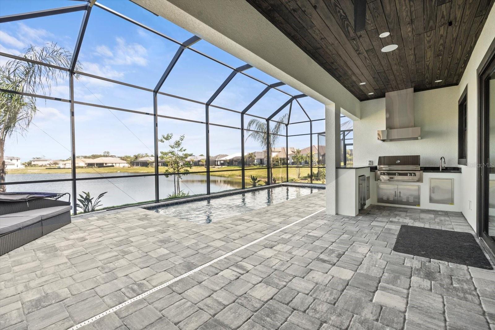 43 DEL PALMA DR