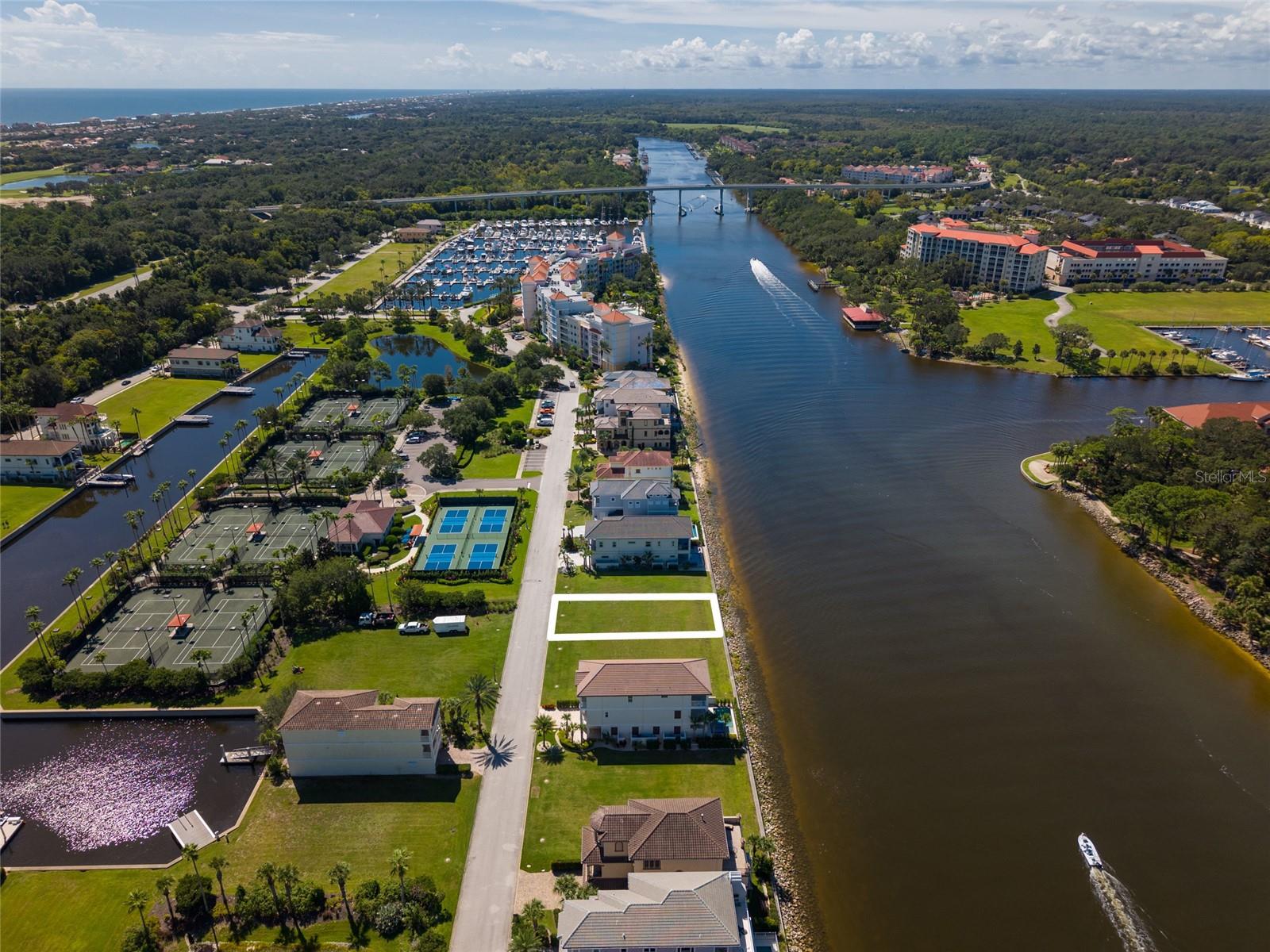 234 YACHT HARBOR DR