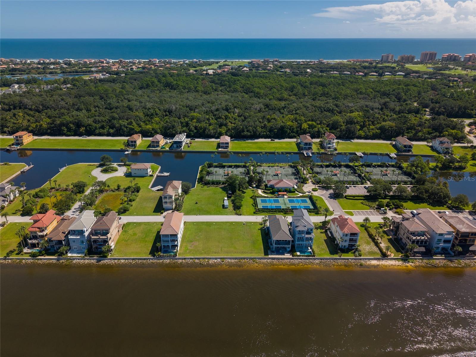 234 YACHT HARBOR DR