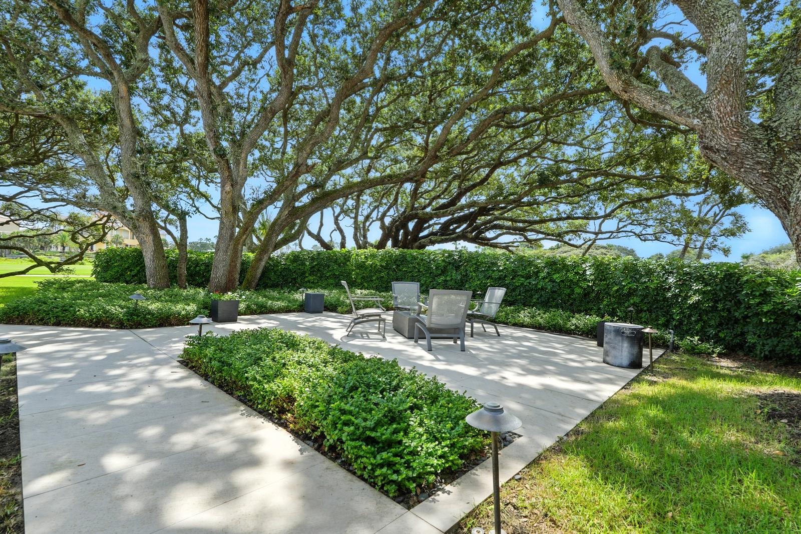 6 CORDOBA CT