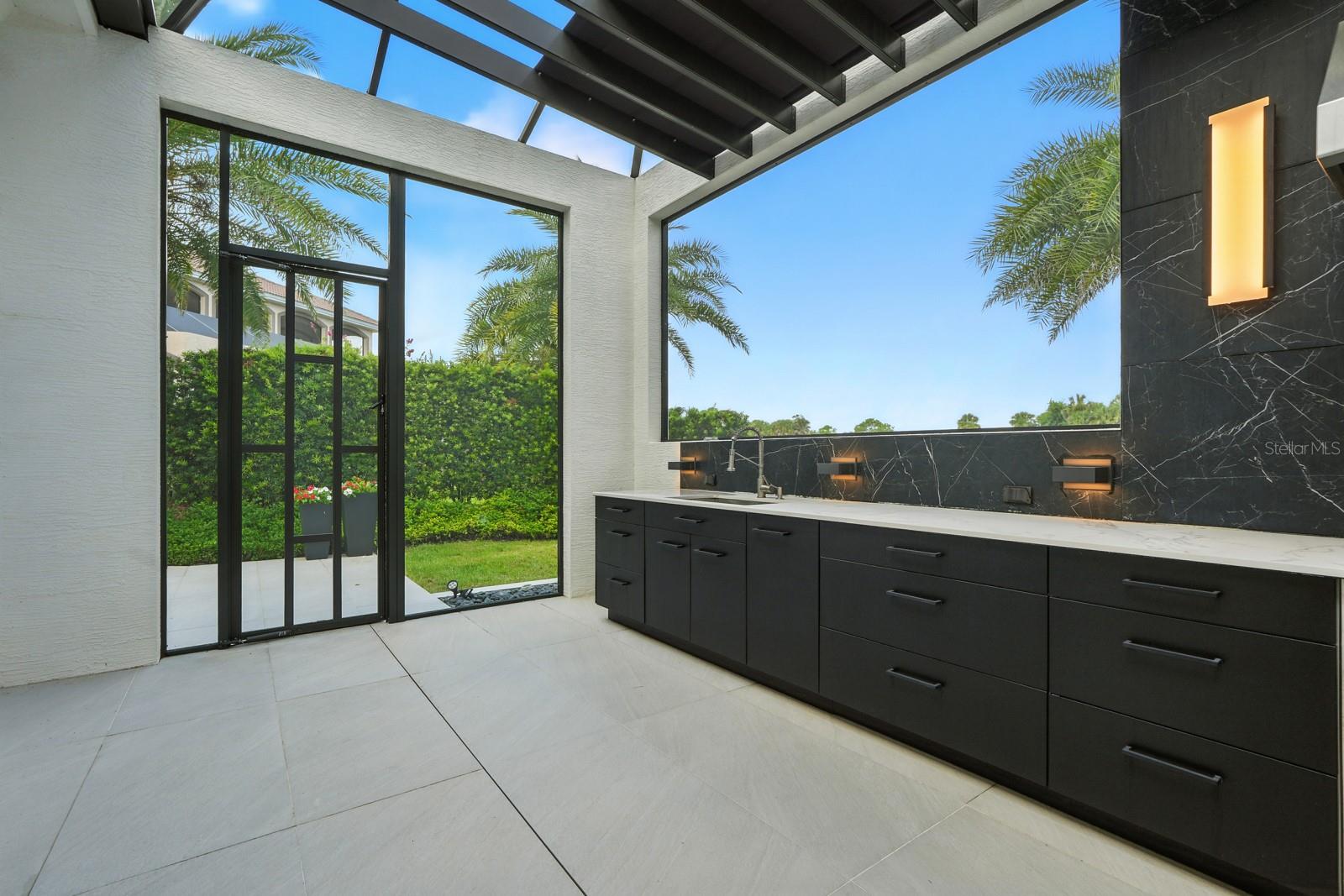 6 CORDOBA CT