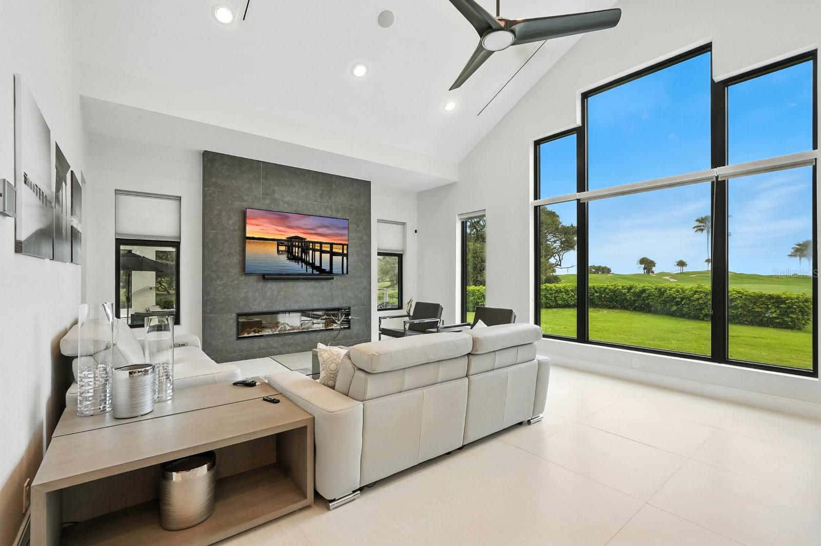 6 CORDOBA CT