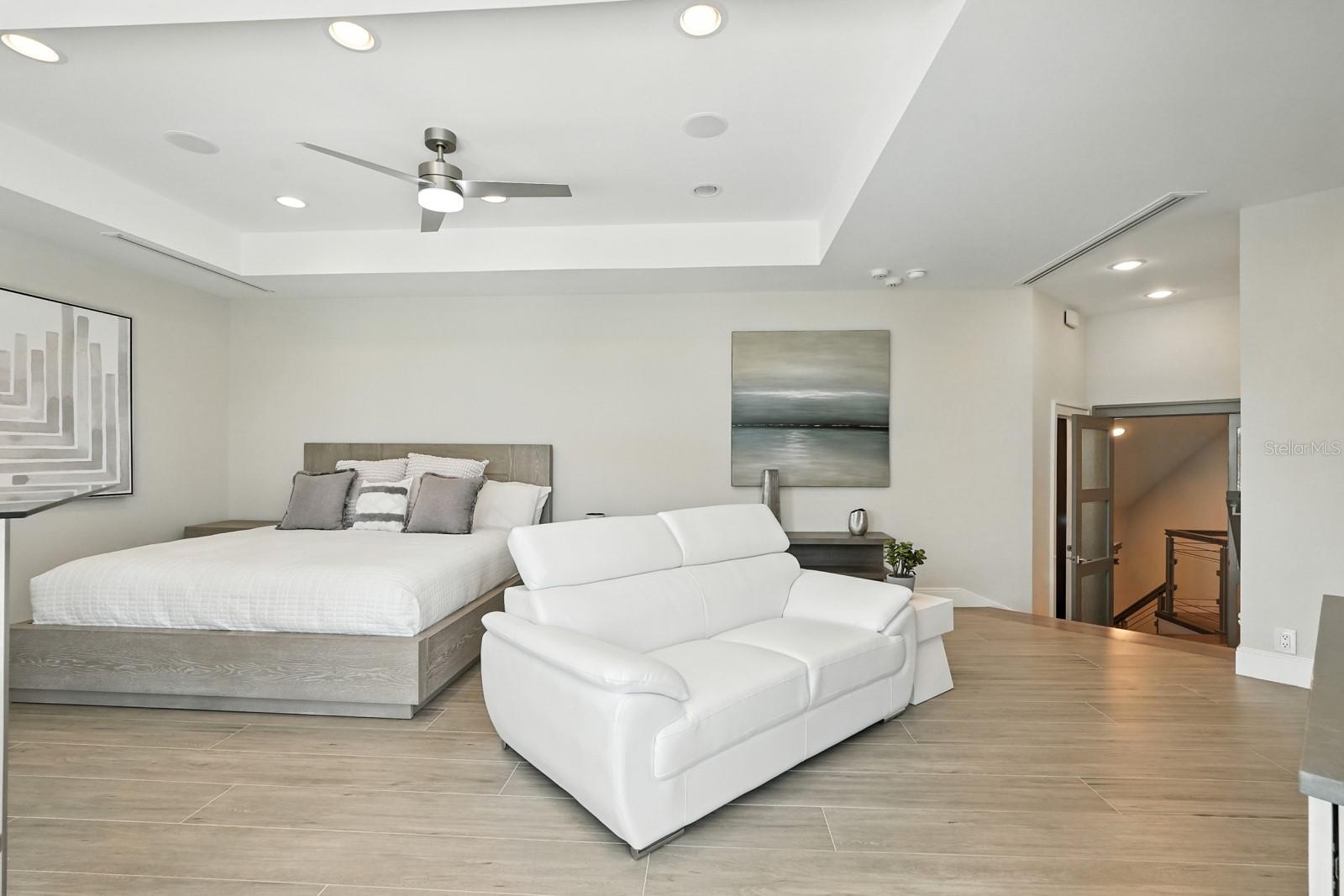 6 CORDOBA CT