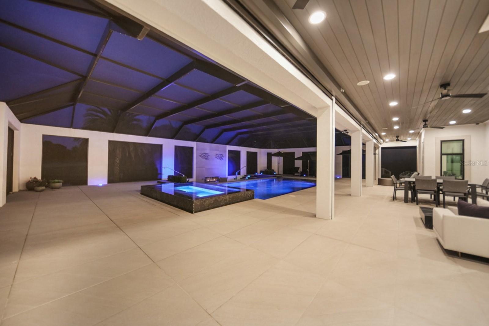 6 CORDOBA CT