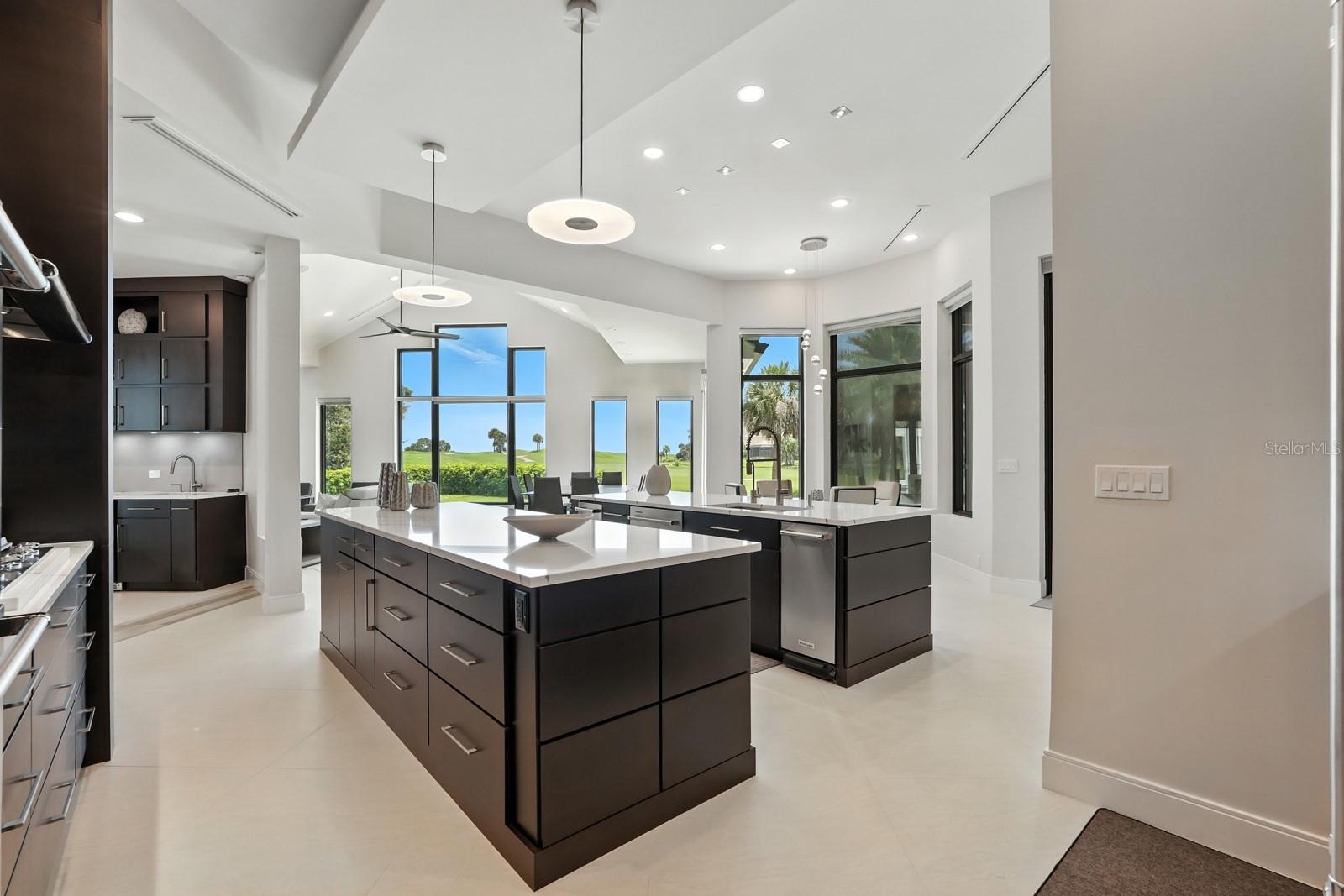6 CORDOBA CT