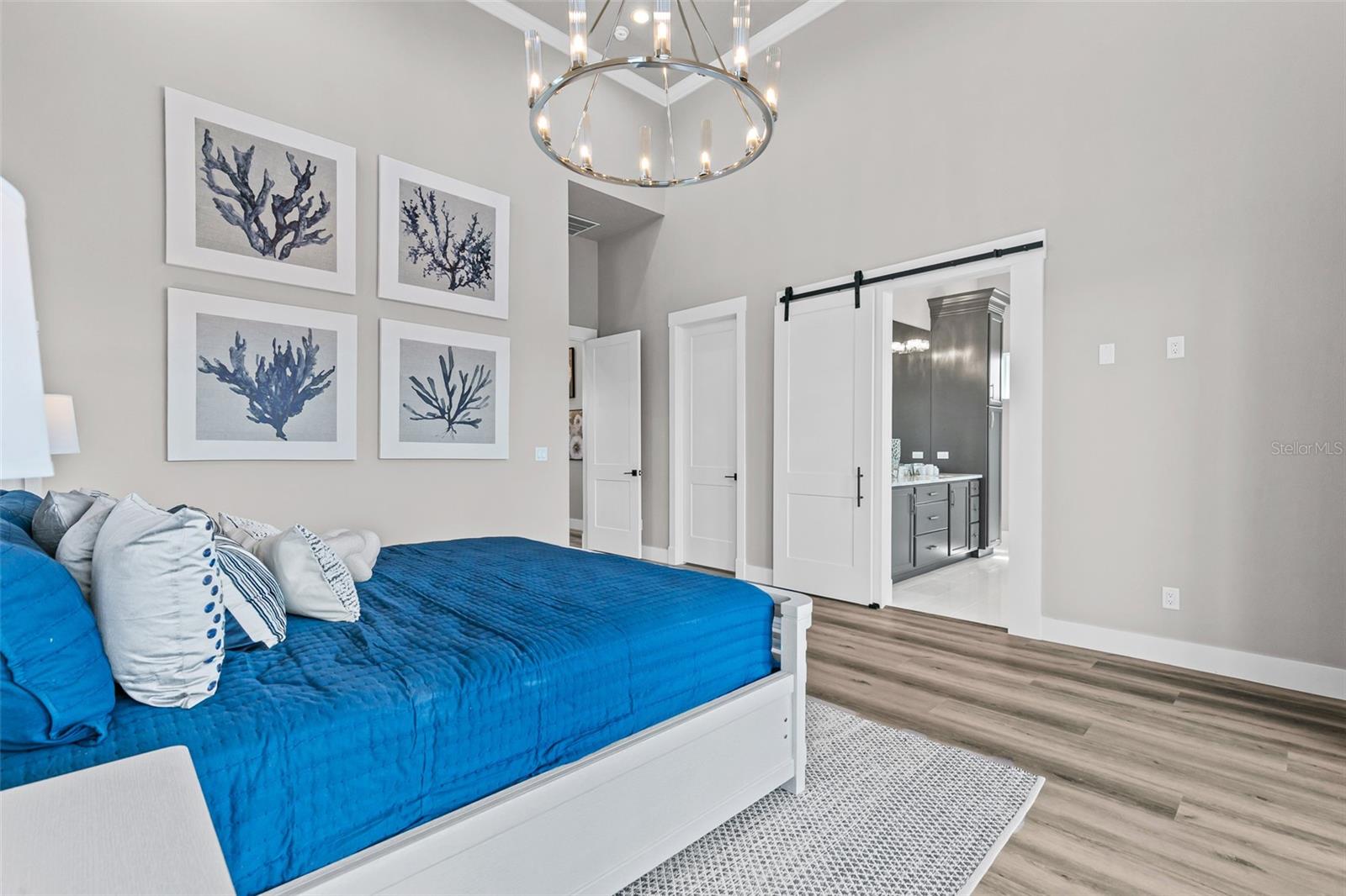 228 YACHT HARBOR DR