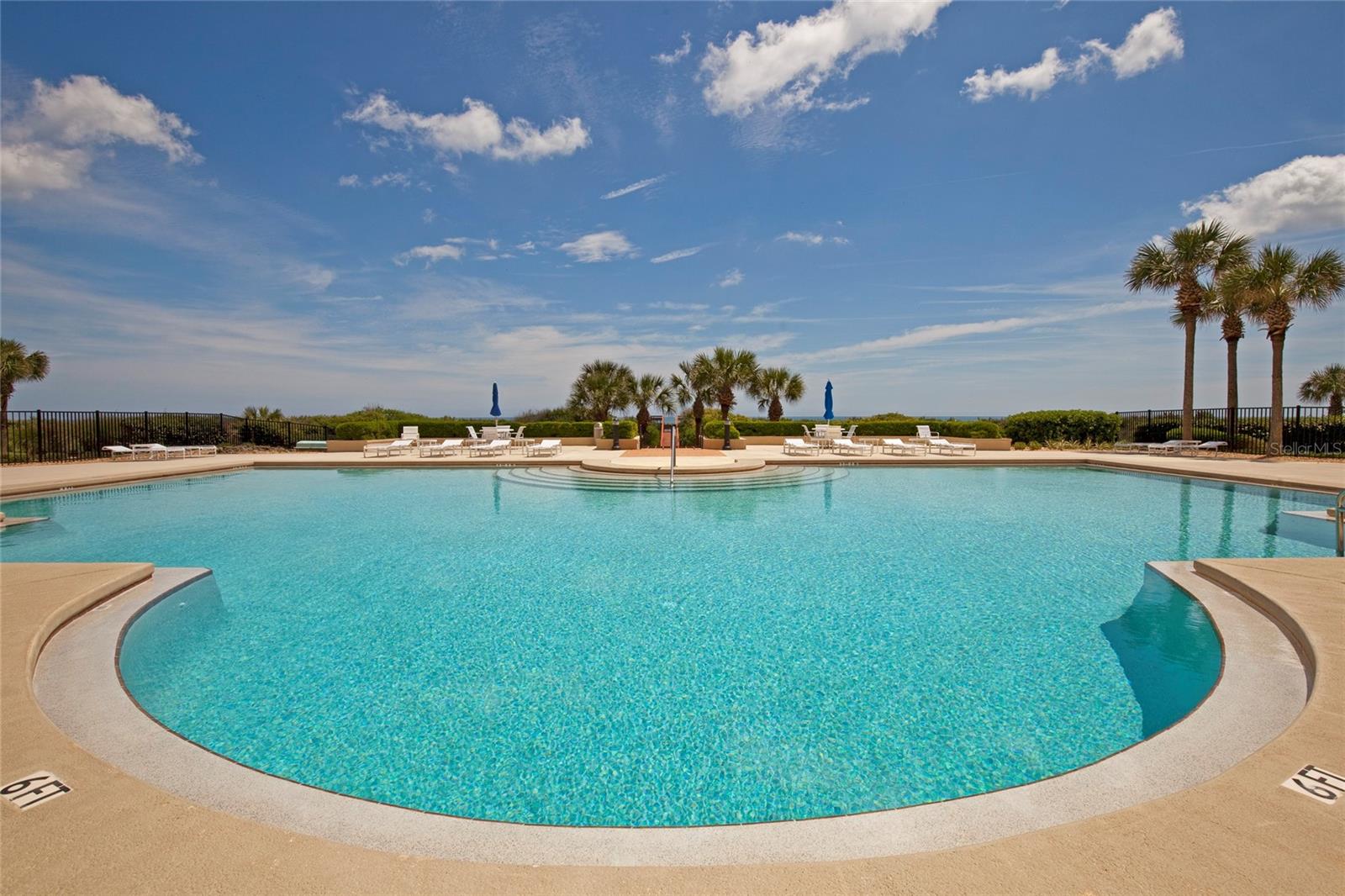 11 AVENUE DE LA MER #1105