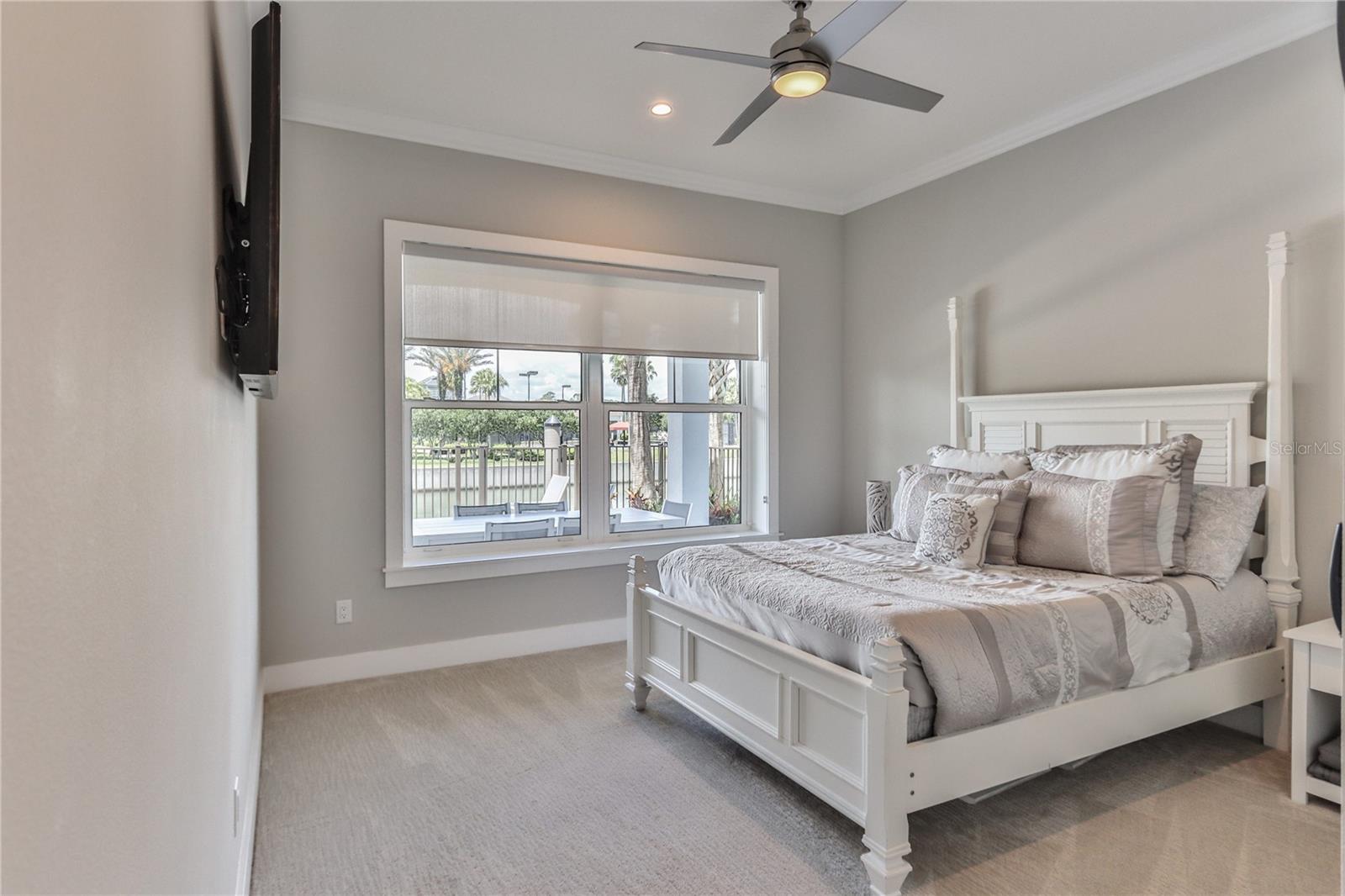 224 HARBOR VILLAGE PT N