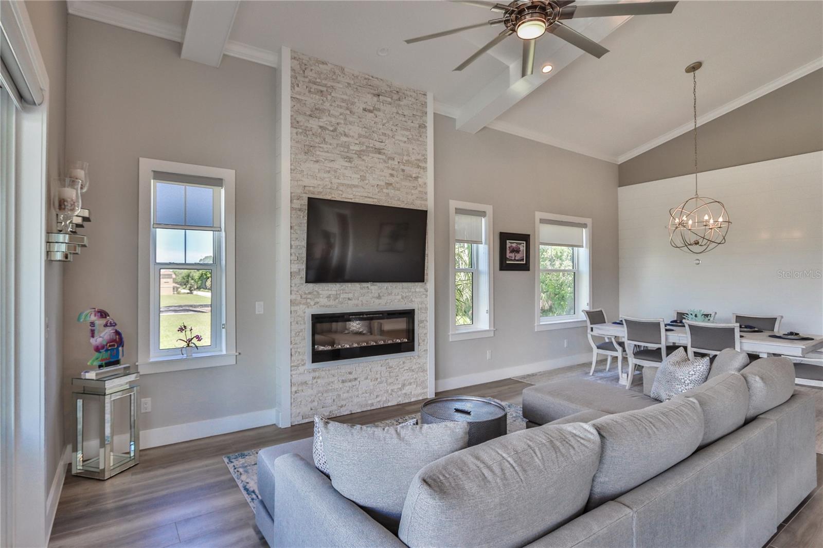 224 HARBOR VILLAGE PT N