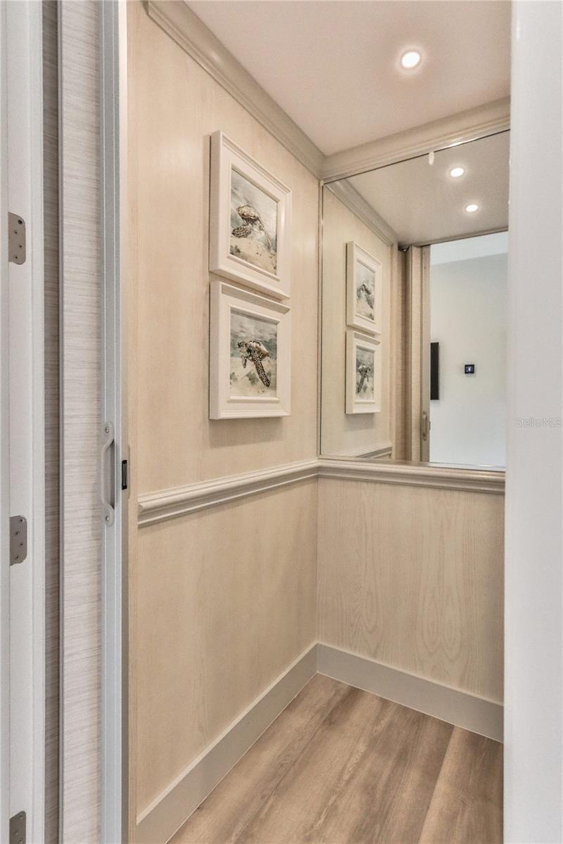 224 HARBOR VILLAGE PT N
