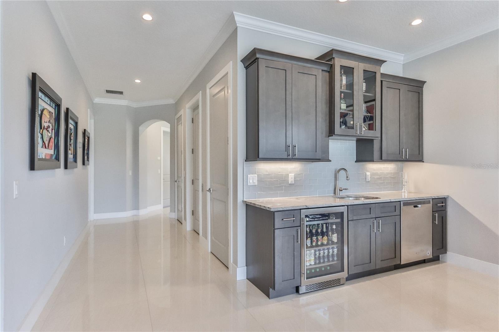 224 HARBOR VILLAGE PT N