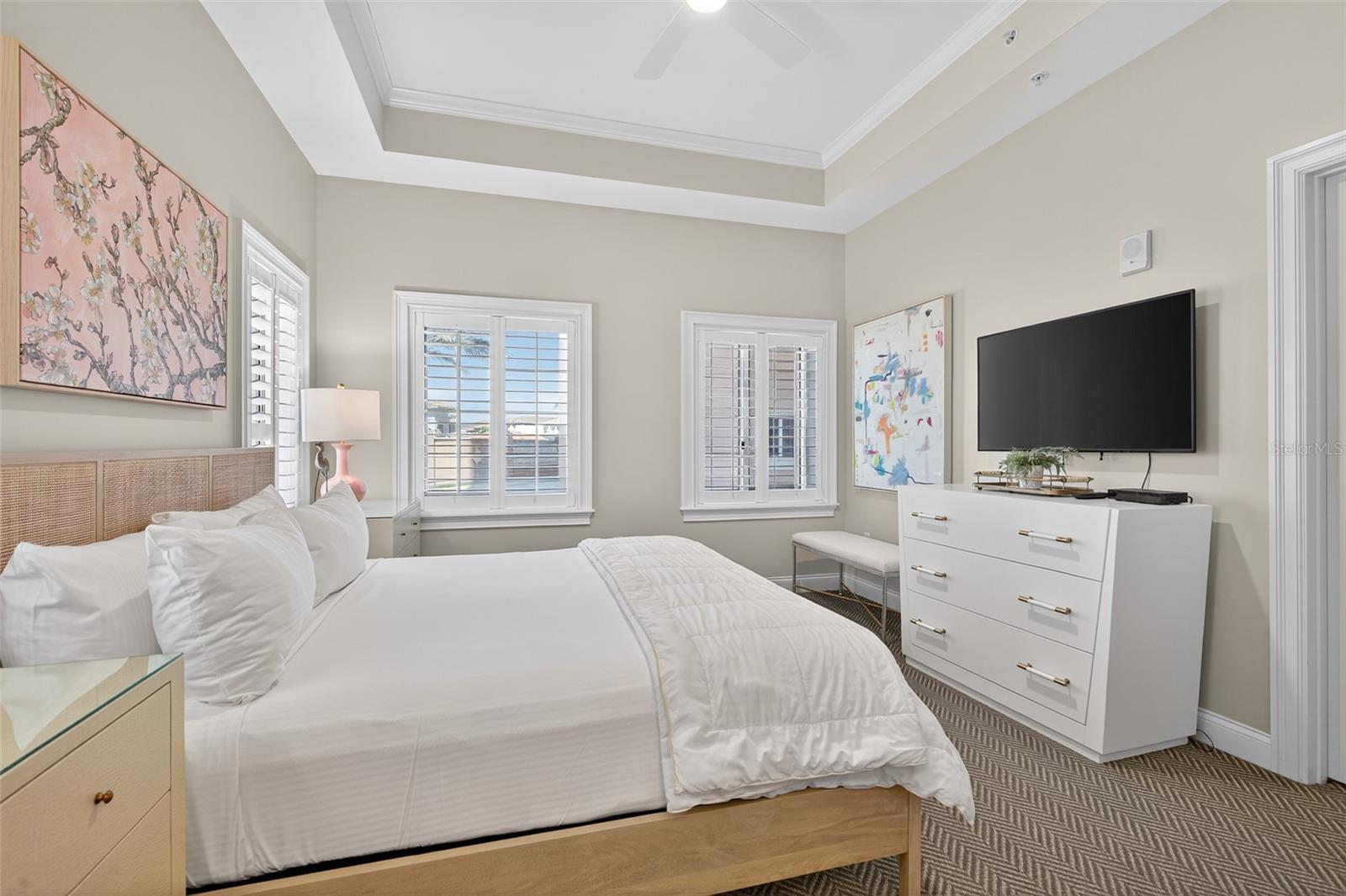 200 OCEAN CREST DR #151