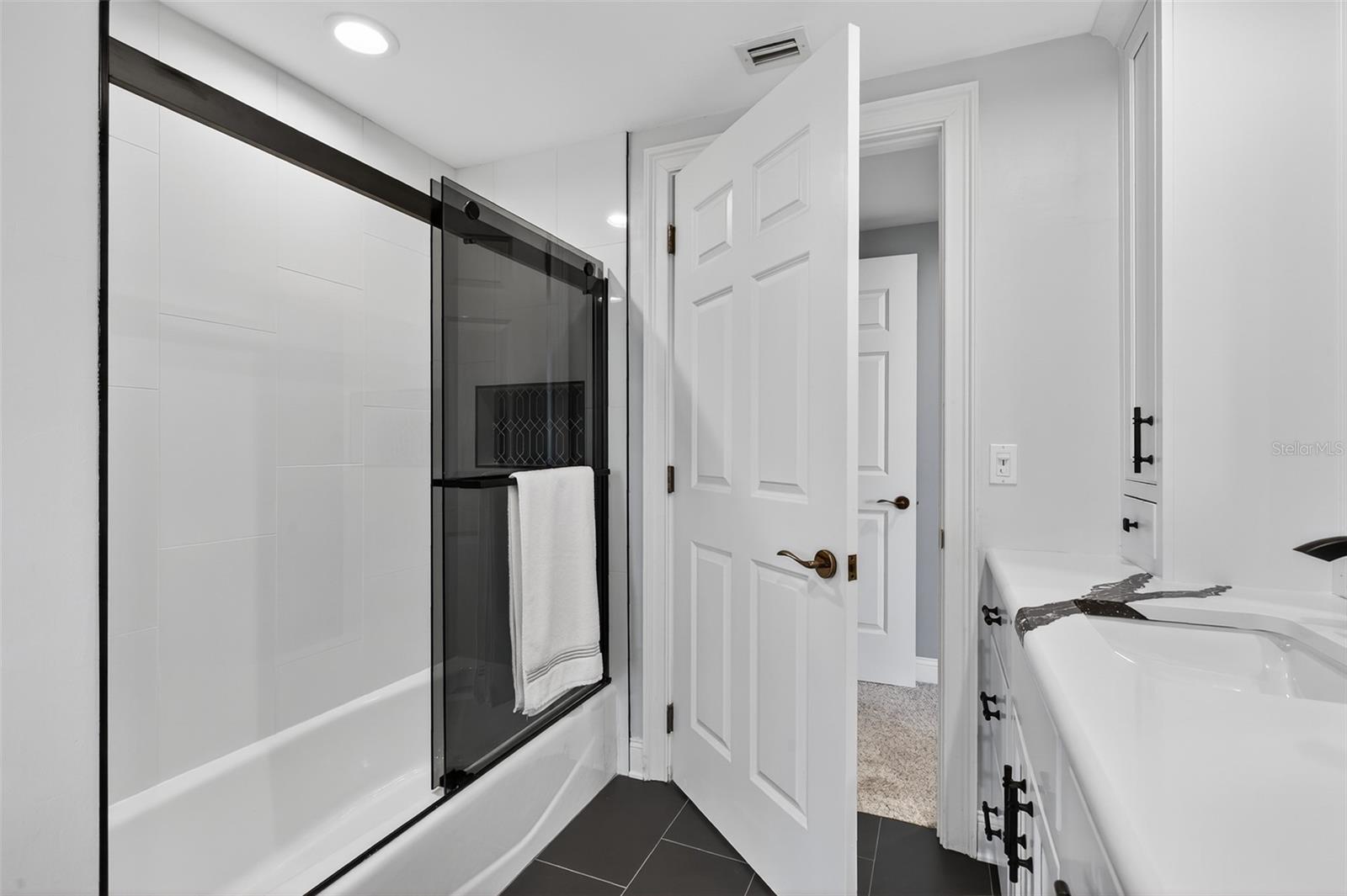 7 AVENUE DE LA MER #201