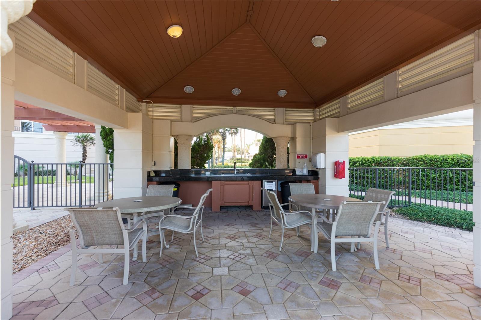 7 AVENUE DE LA MER #605