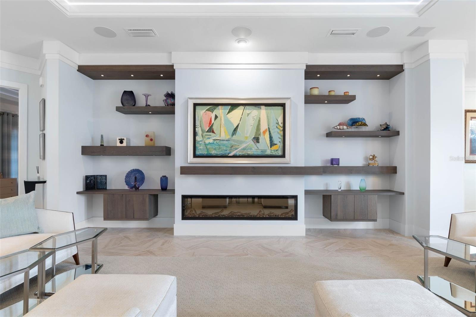 2 DRIFTWOOD LN