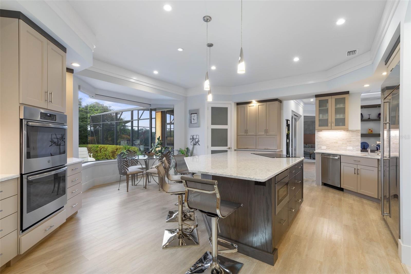 2 DRIFTWOOD LN