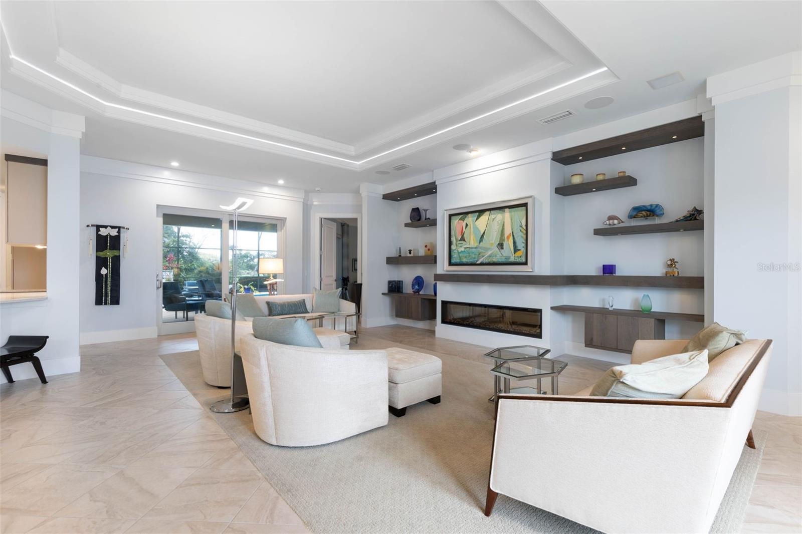 2 DRIFTWOOD LN