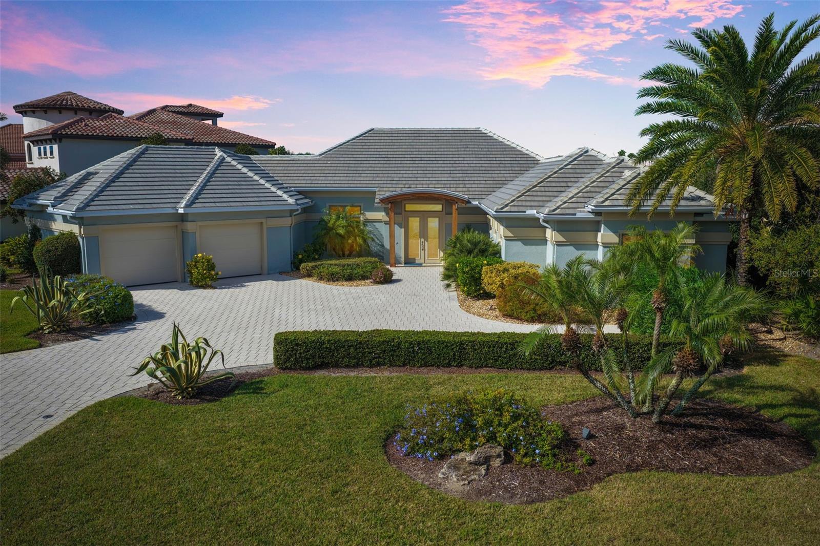 2 DRIFTWOOD LN