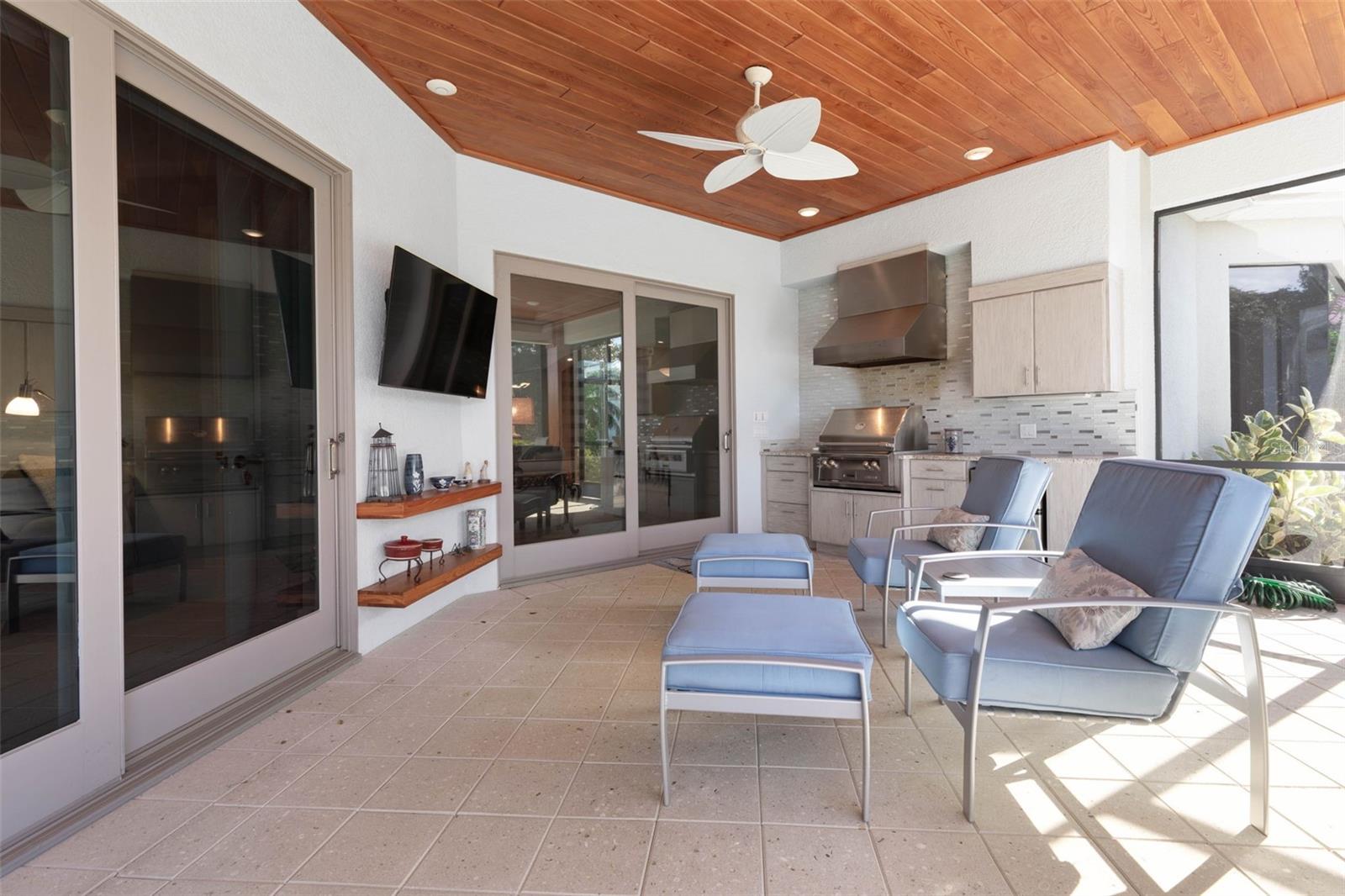 2 DRIFTWOOD LN