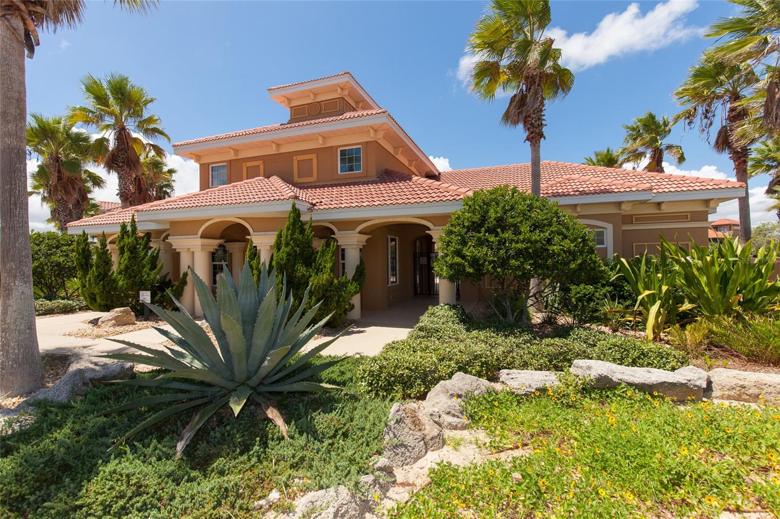 54 HAMMOCK BEACH CIR S