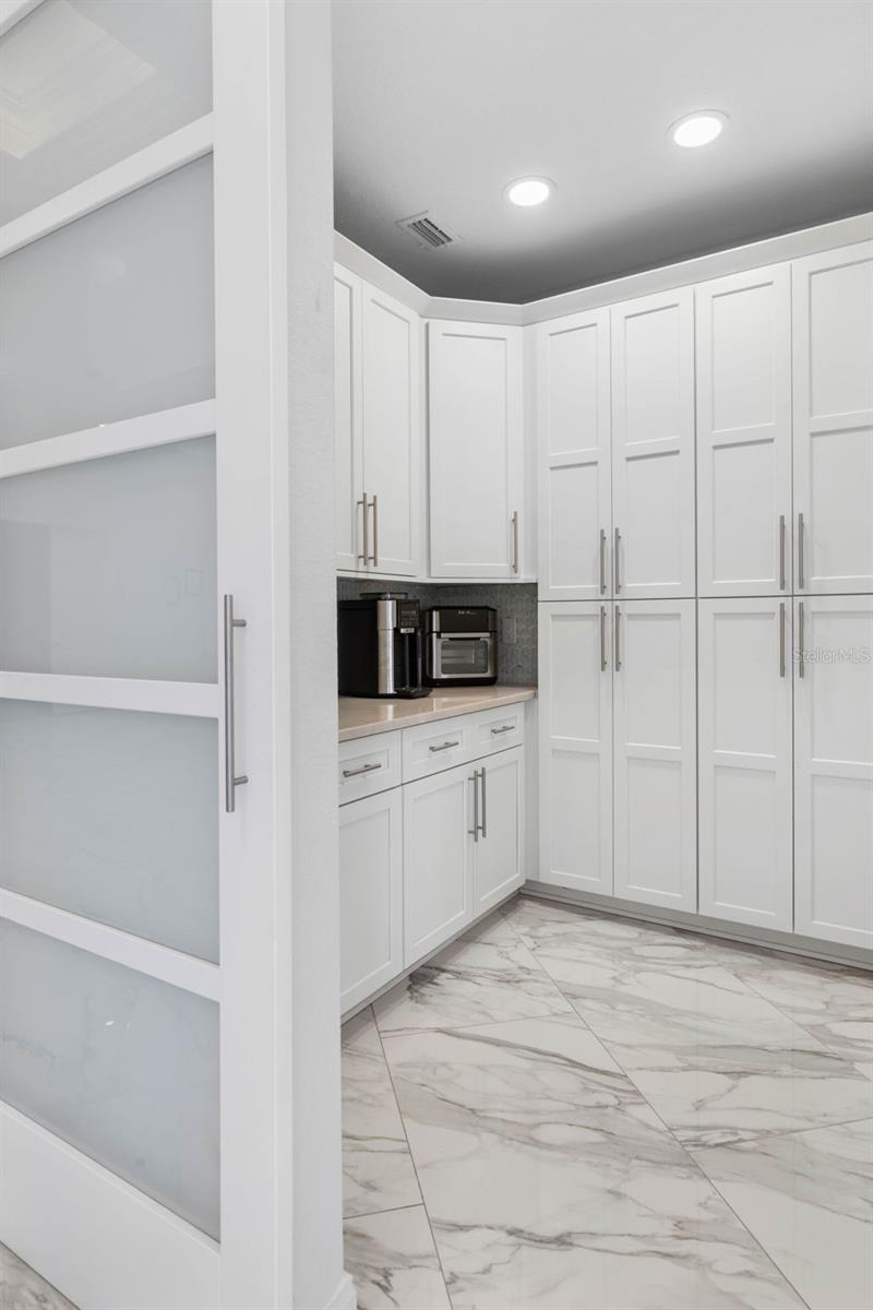 146 ISLAND ESTATES PKWY