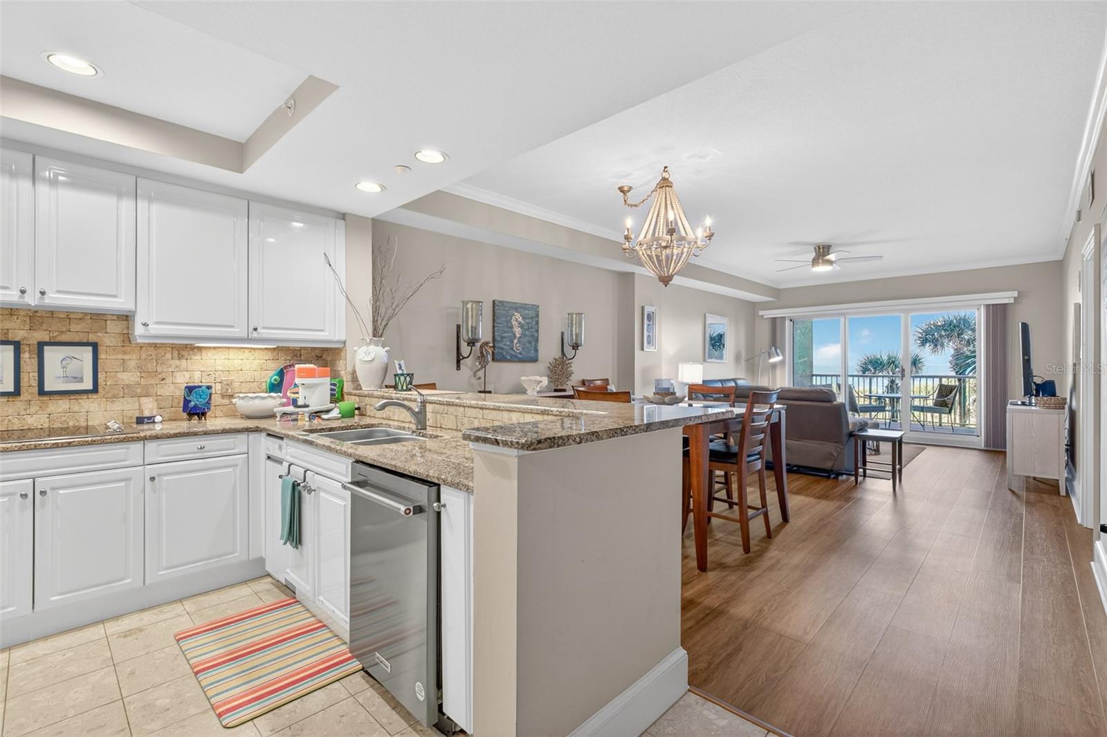 15 AVENUE DE LA MER #2204