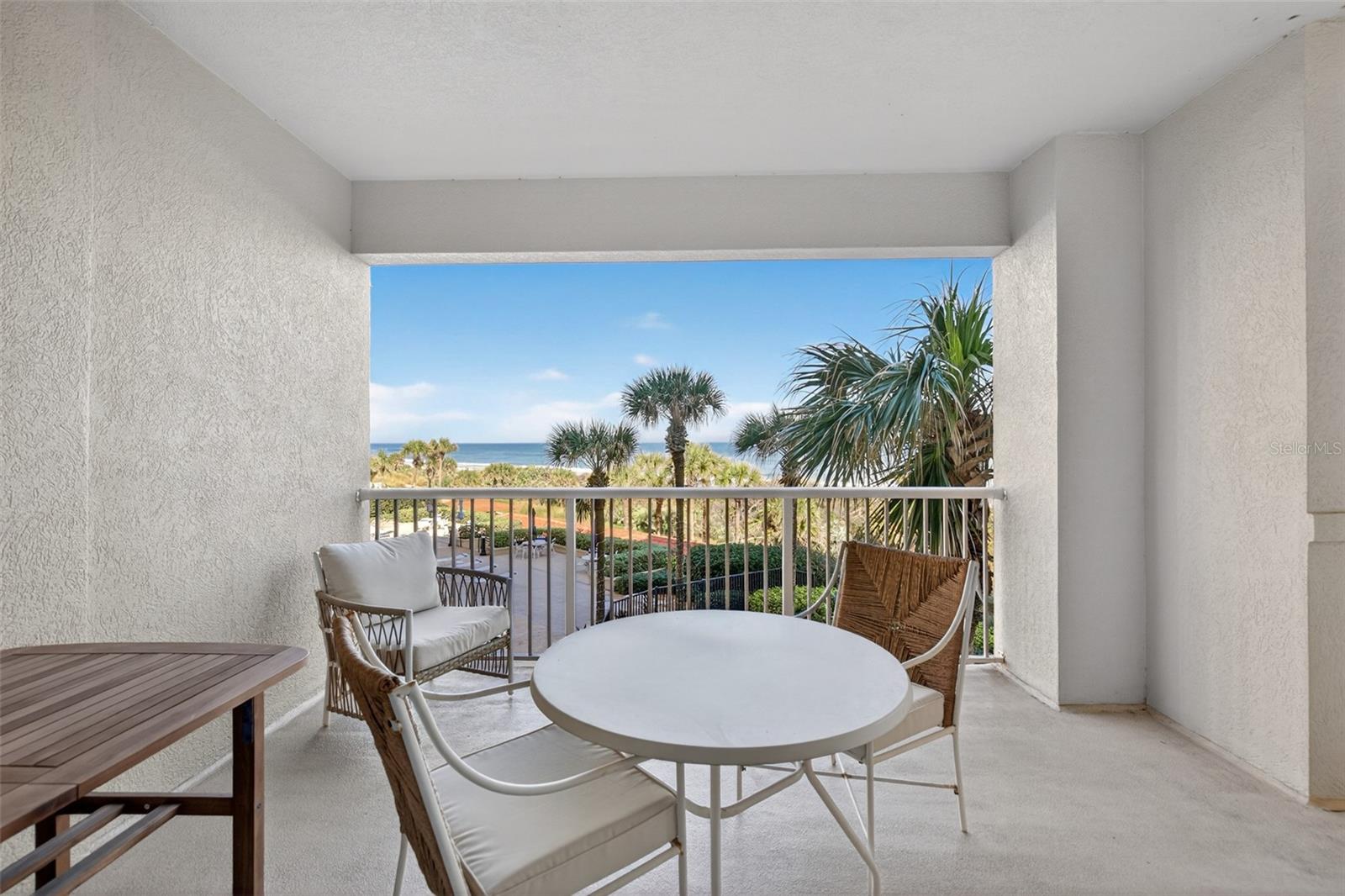 15 AVENUE DE LA MER #2204