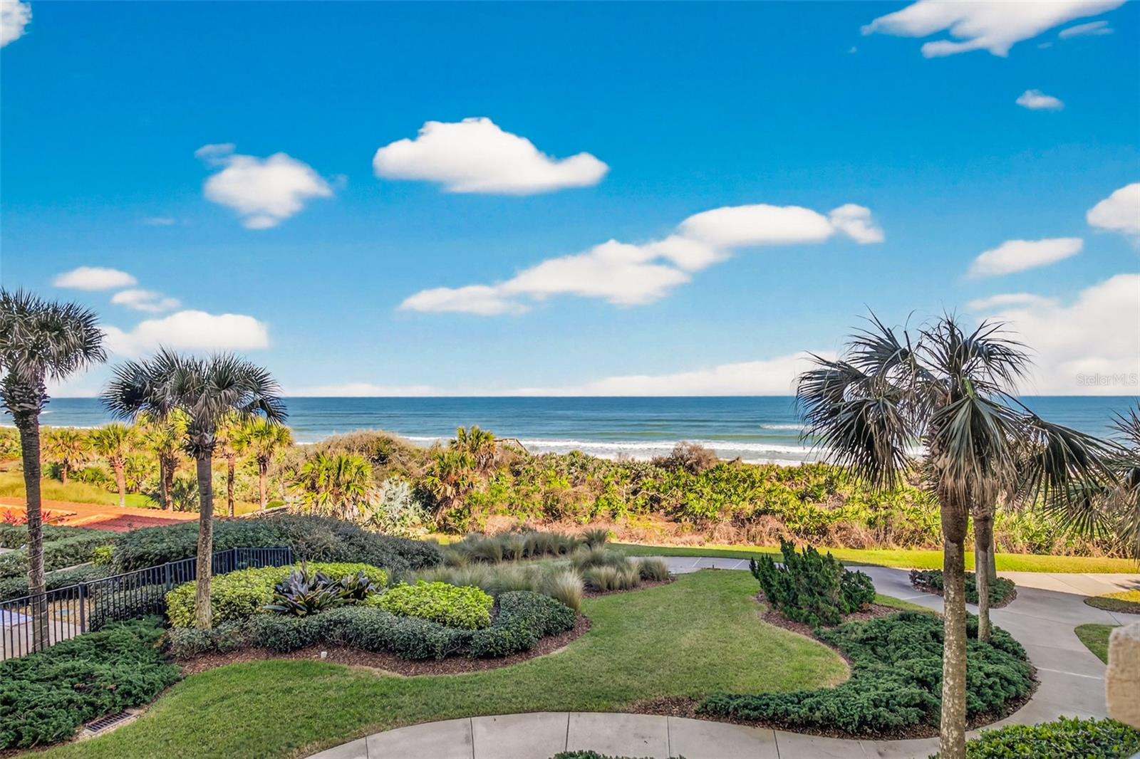 15 AVENUE DE LA MER #2204