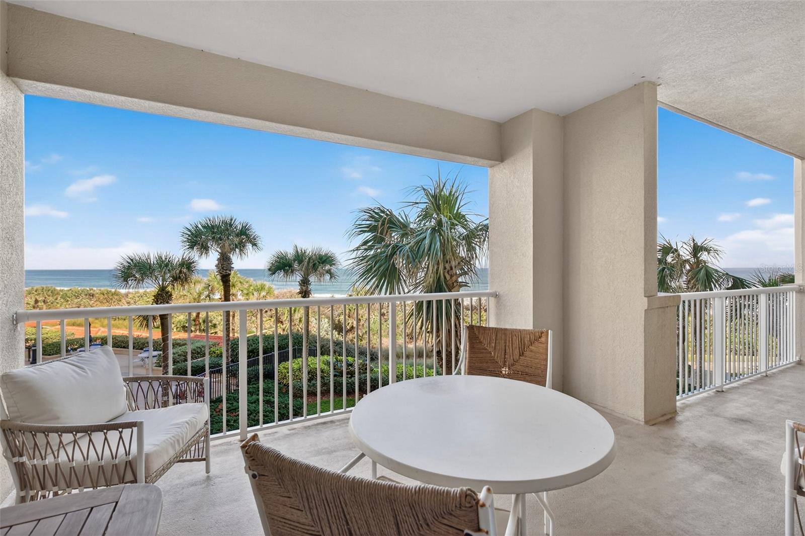 15 AVENUE DE LA MER #2204